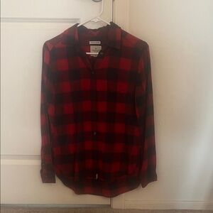 American Eagle Outfitters Red and Black Plaid Button Down Shirt
